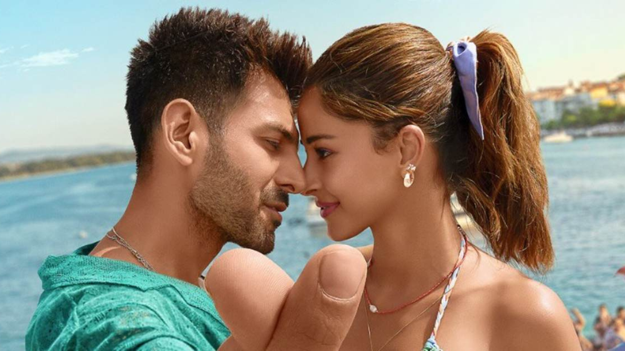 Tu Meri Main Tera Main Tera Tu Meri Movie Overview Image.png